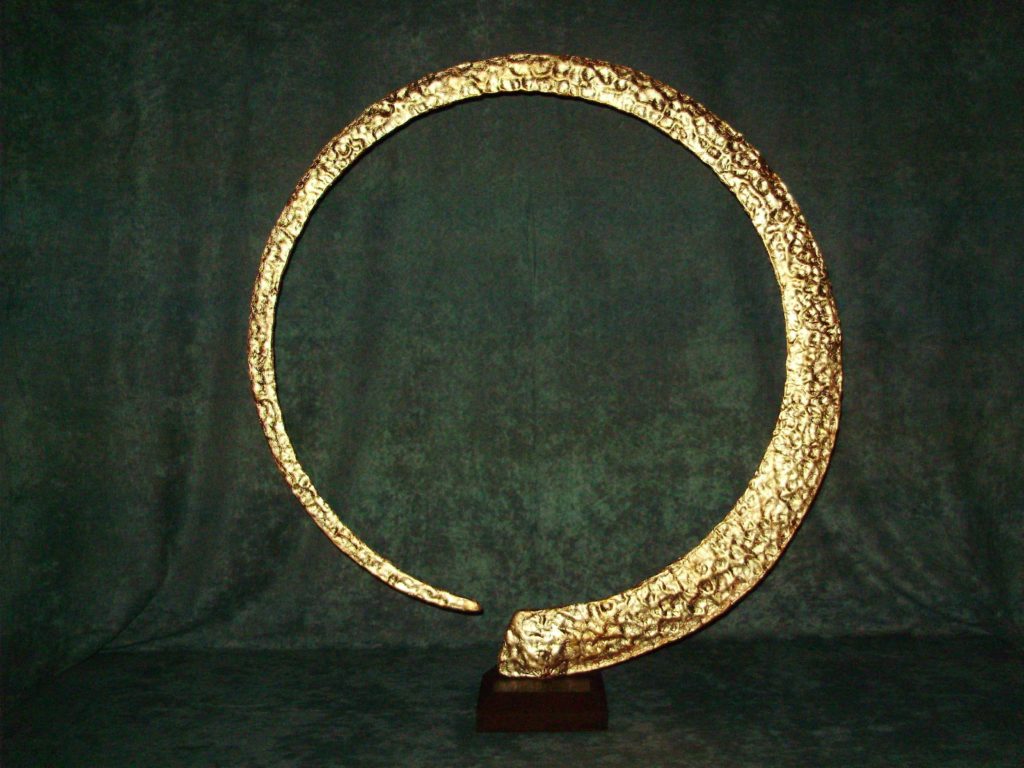 SUN ENSO - Hammered Clay With Gold Leaf